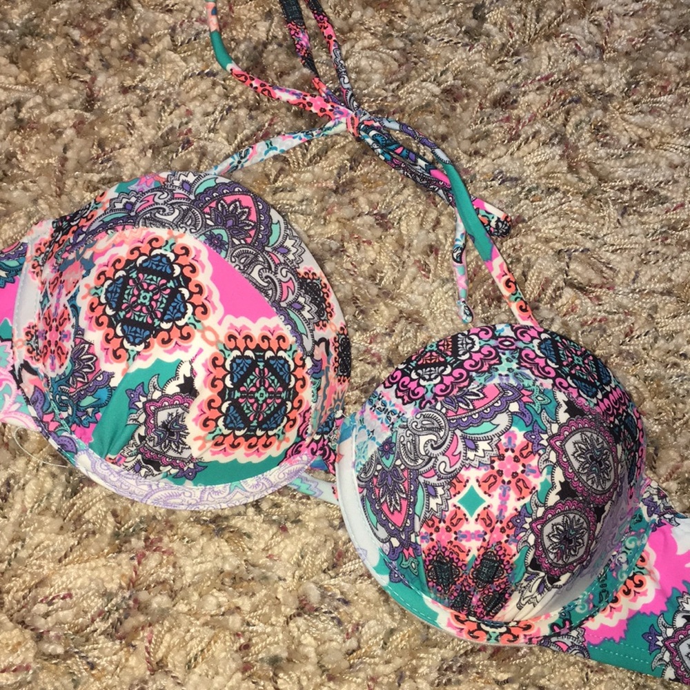Bikini top